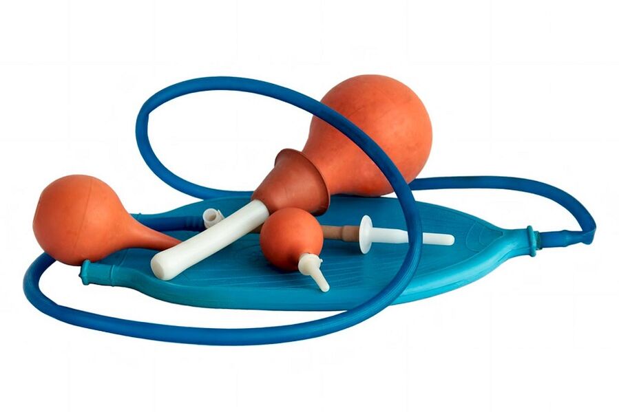 Lavement pour éliminer les parasites du corps