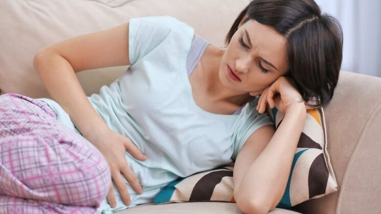 Douleurs abdominales dues à des parasites dans le corps